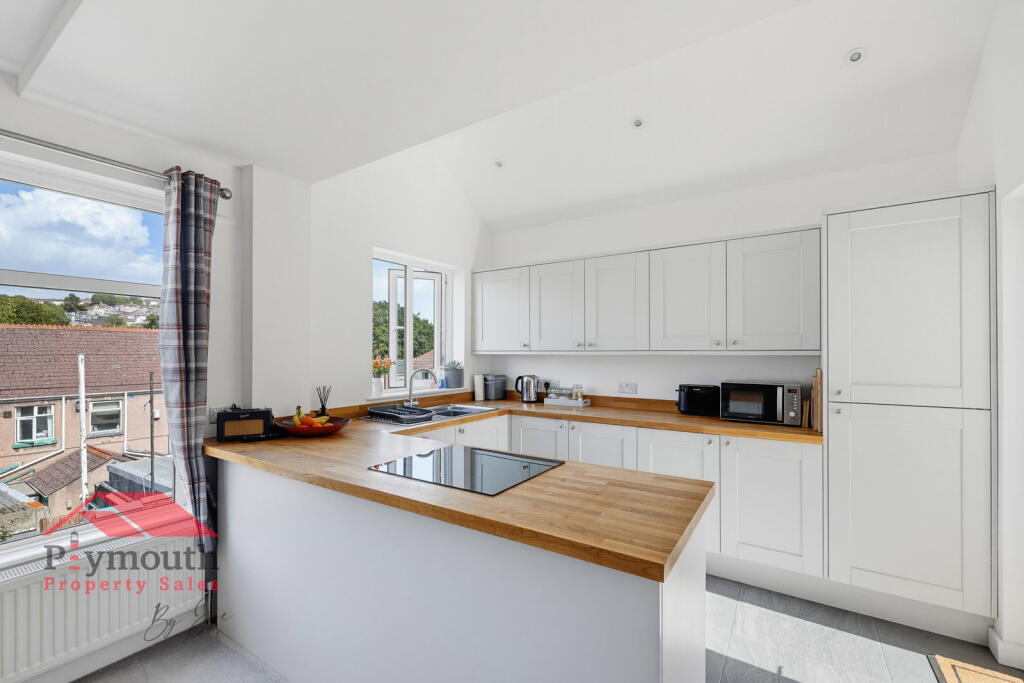 House in Plymouth, Lipson - View 3