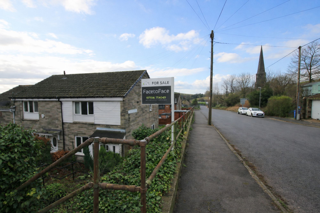 Calderbrook Road, Littleborough, OL15 photo 4