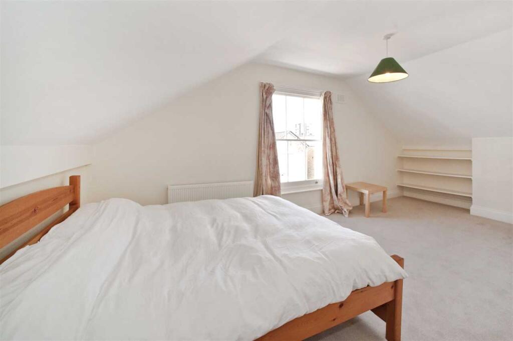 Apartment in London - View 4