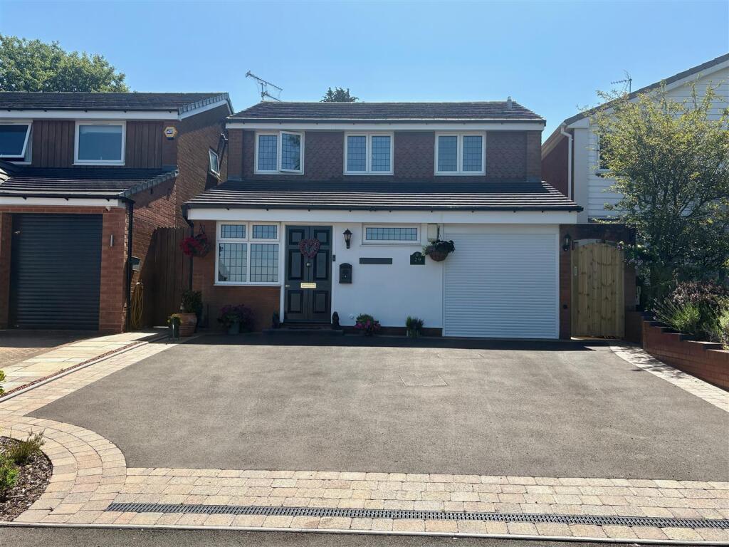 Main image of property: Lancaster Gardens, Penn, Wolverhampton