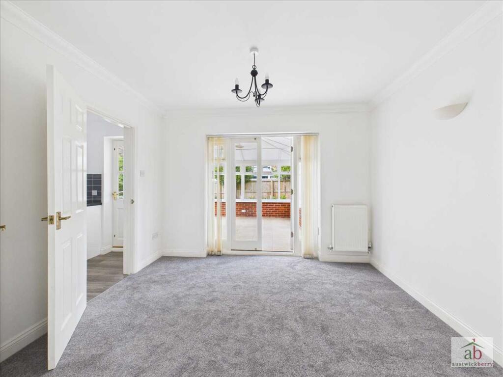 House in Ipswich - View 4