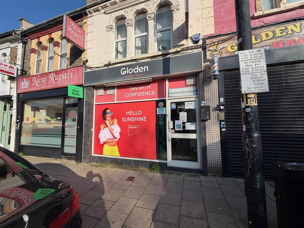 Main image of property: Two Mile Hill Road, Bristol