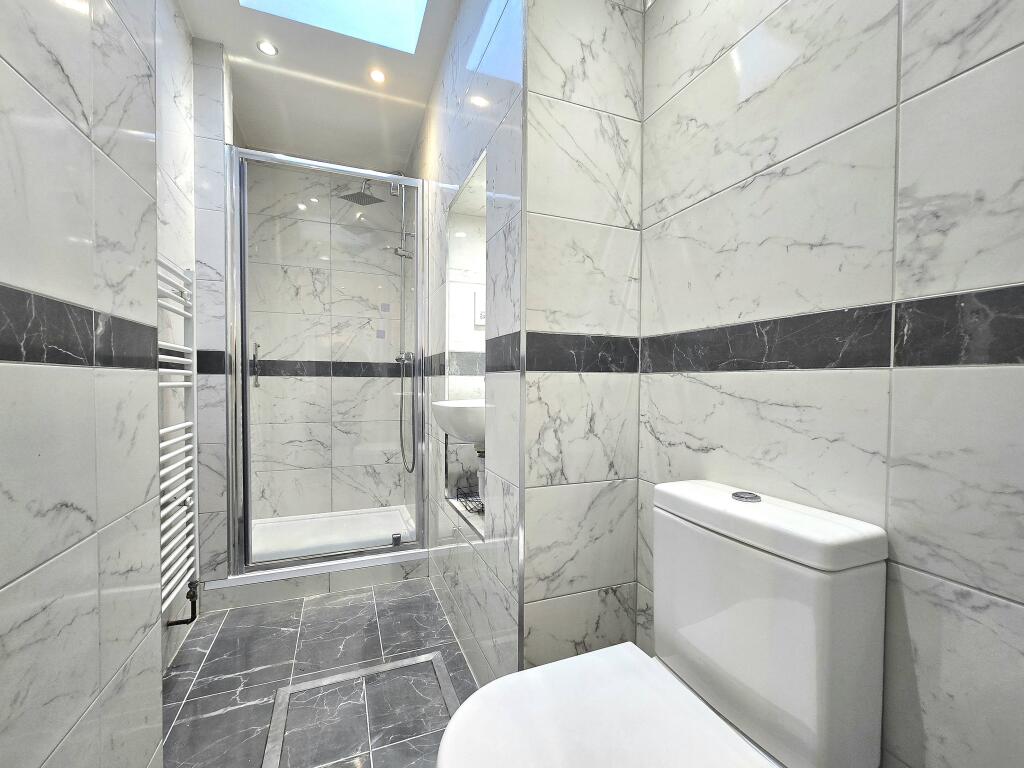 Apartment in London - More