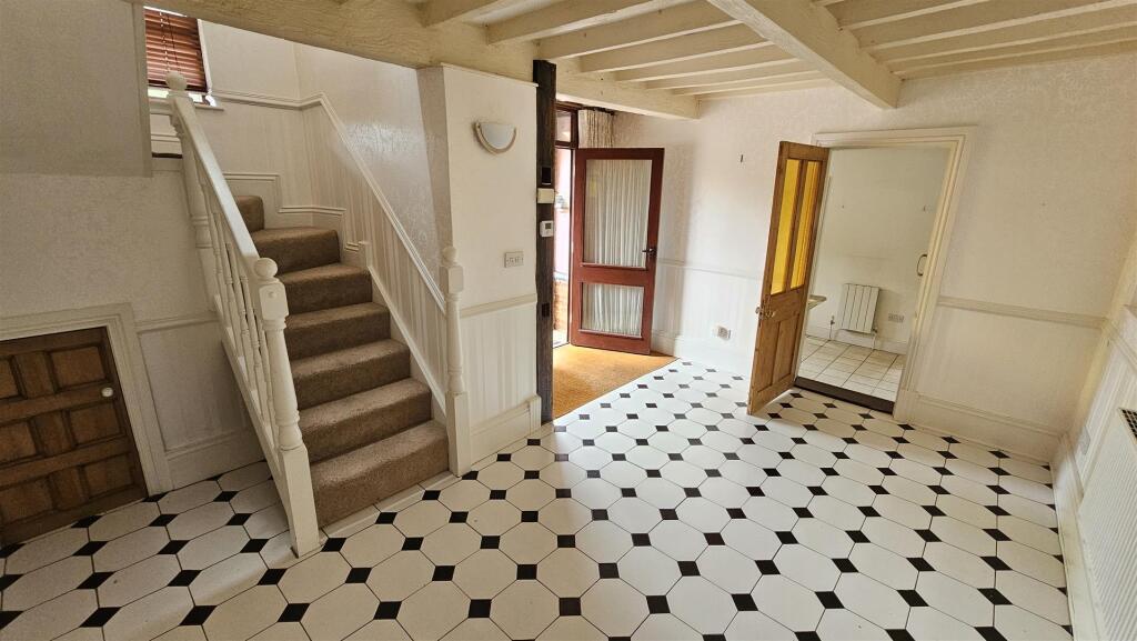 Long Acre, Bingham, The Coach House photo 4