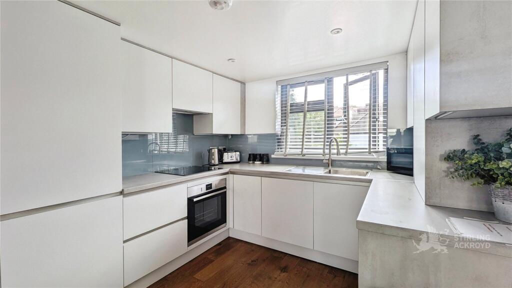 Main image of property: Banstead Road, Purley, CR8