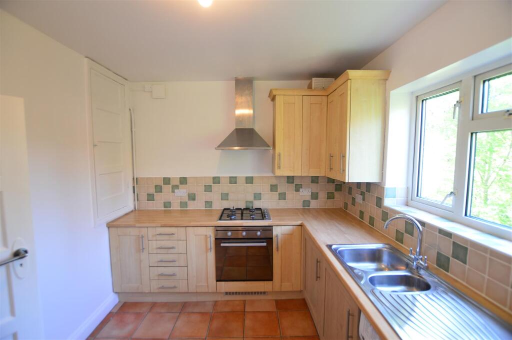 Apartment in Slough - View 3