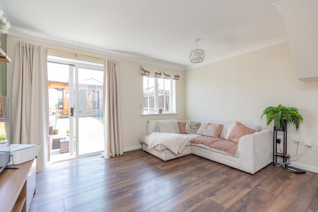 House in Gillingham, Peacemarsh - View 4