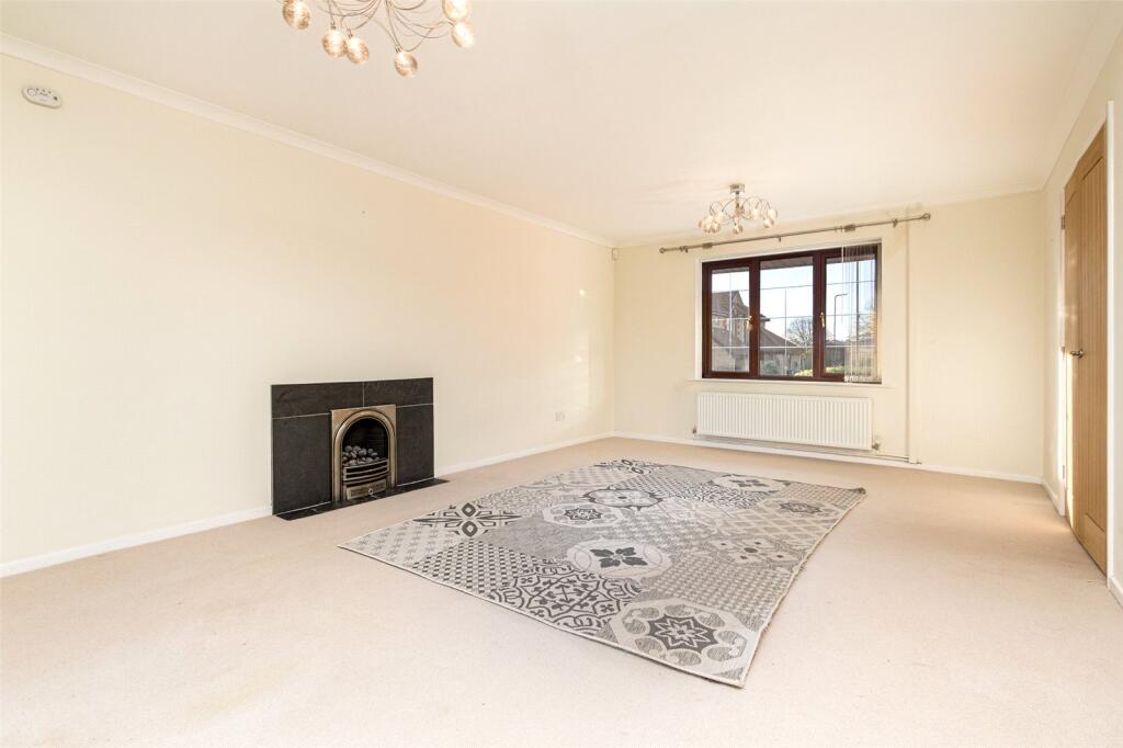 Brambling Drive, Thornhill, Cardiff, CF14 photo 3