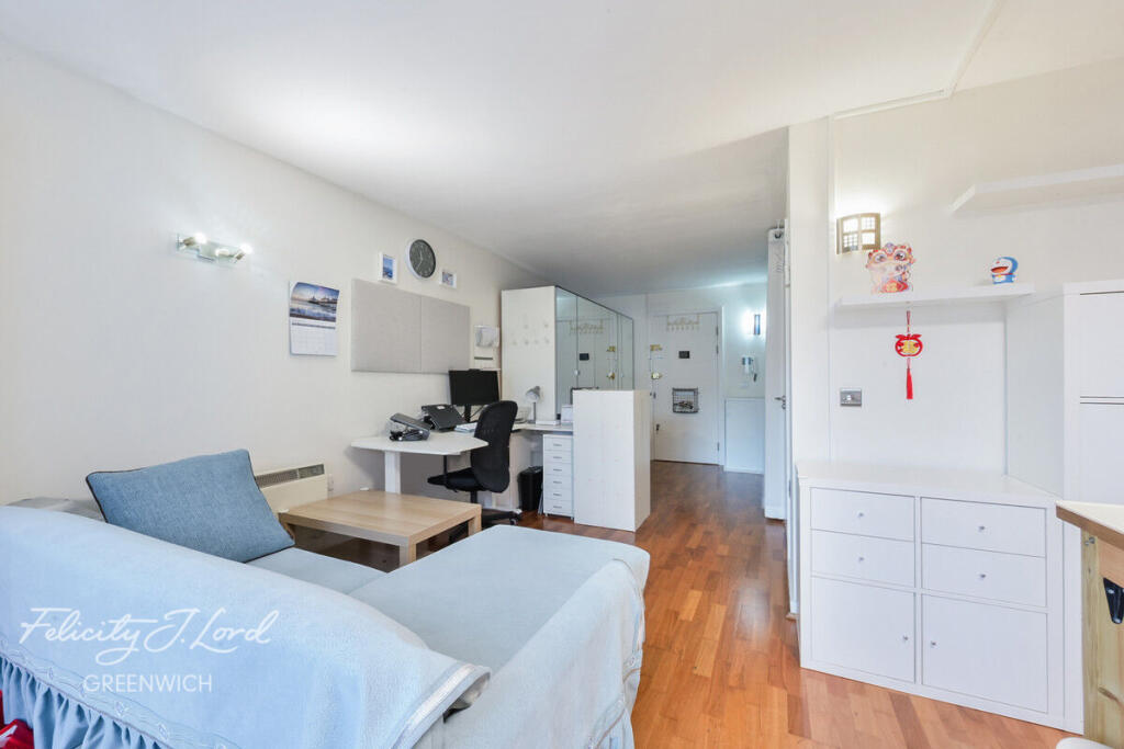 Main image of property: Deals Gateway, London, SE13