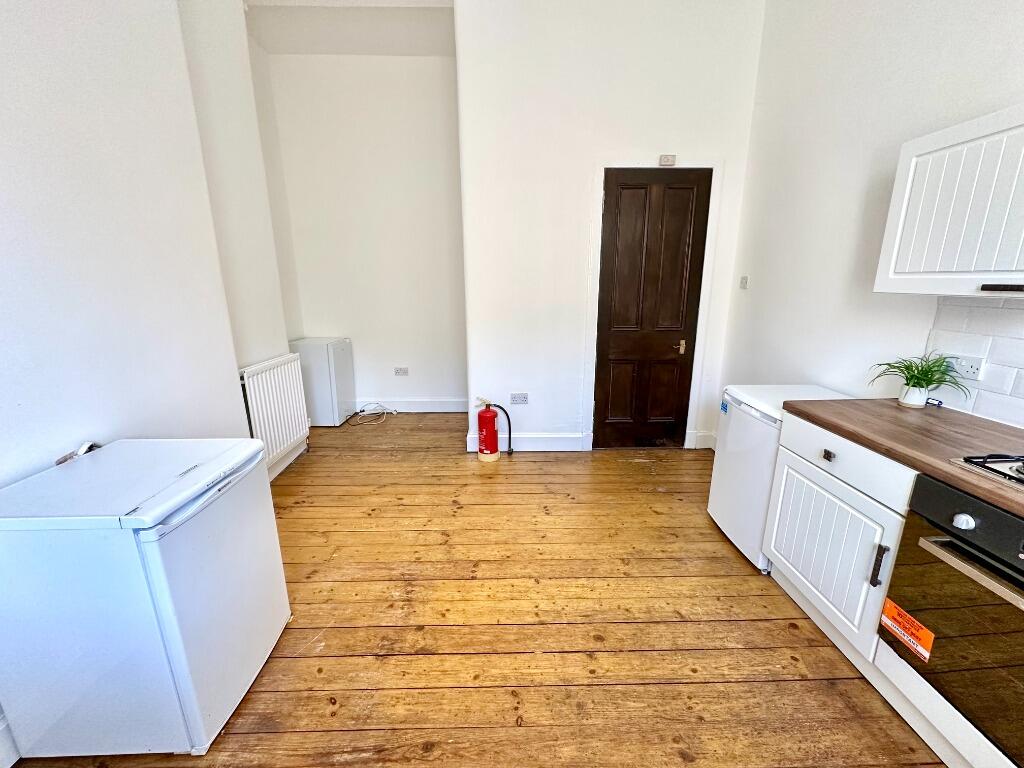 Apartment in Glasgow - More