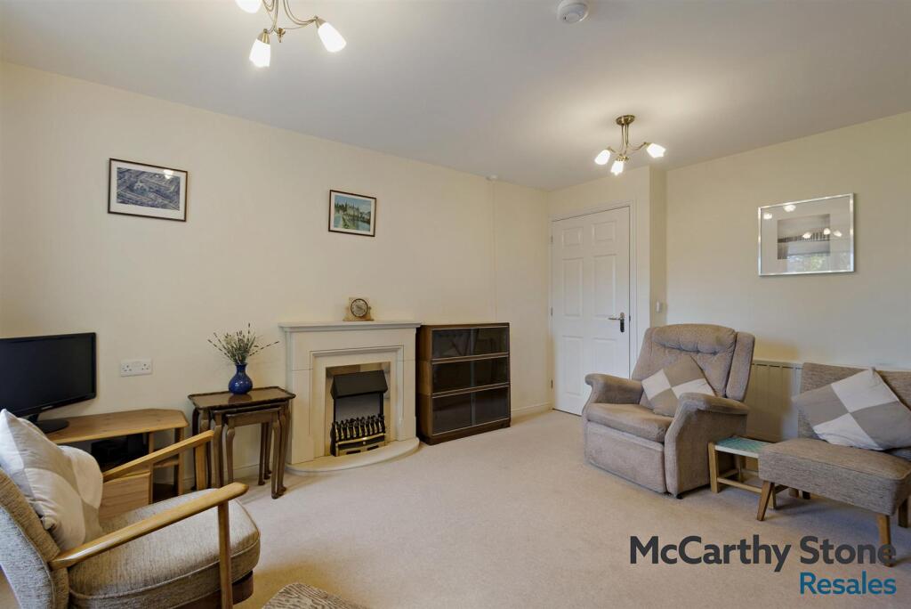 Apartment in Brighton - View 5