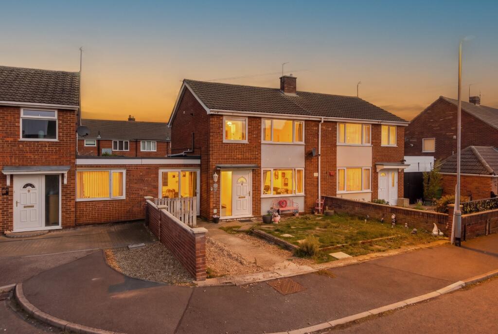 Main image of property: Sunnybank, St. Neots, Cambs PE19 1SF