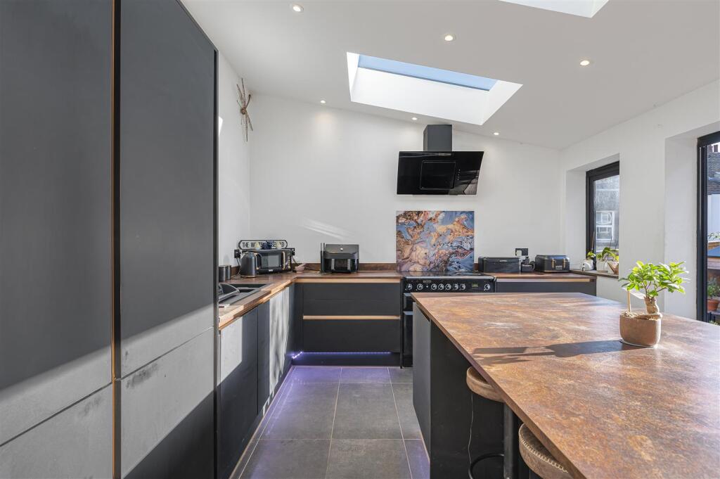 House in Newhaven - View 2
