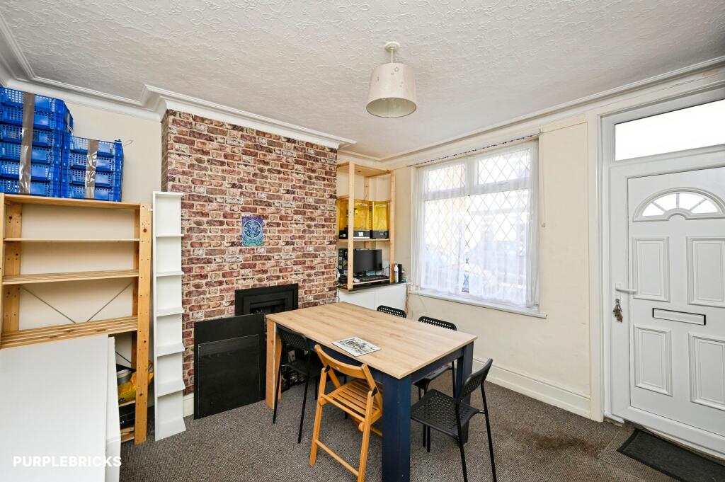 House in Nottingham - View 2