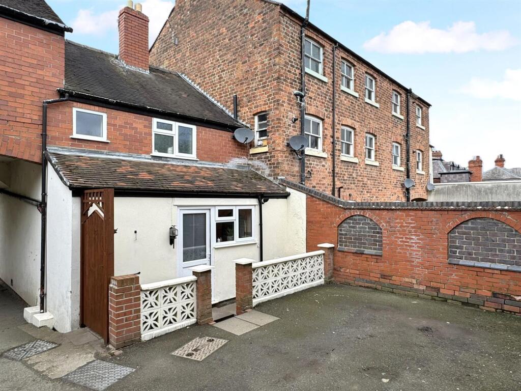 Willow Street, Ellesmere. photo 4