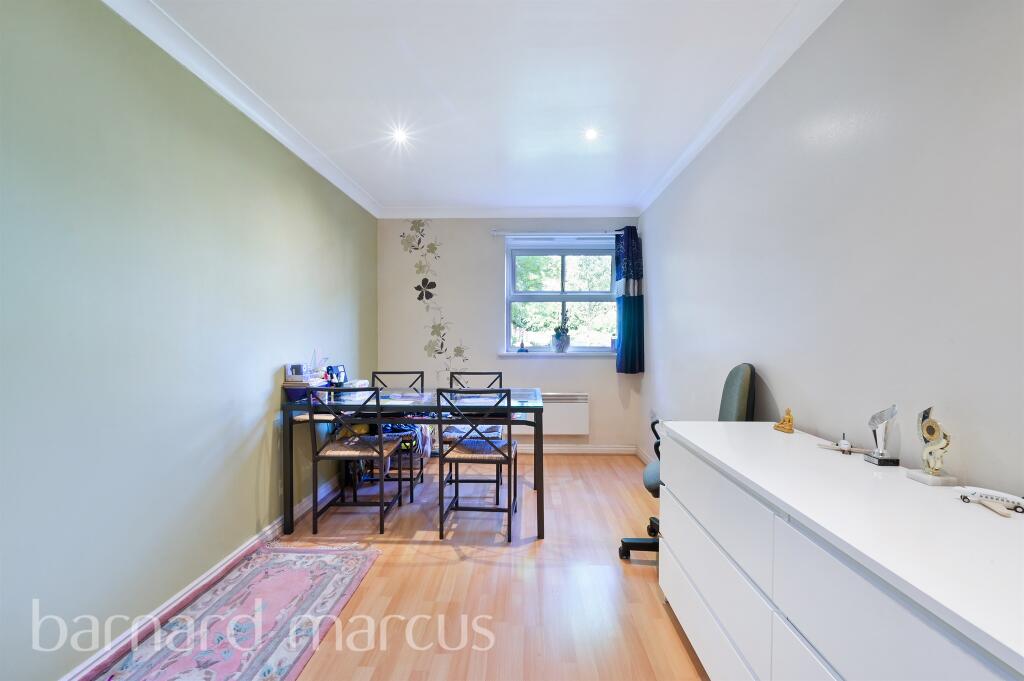 Apartment in London - View 4