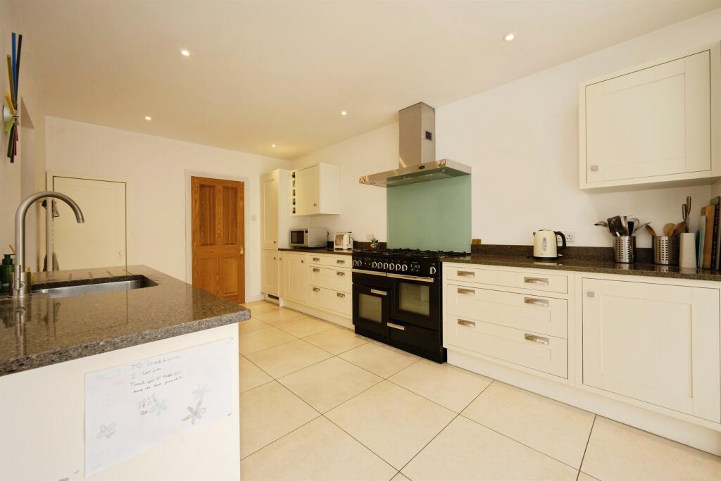 House in Hemel Hempstead - View 3