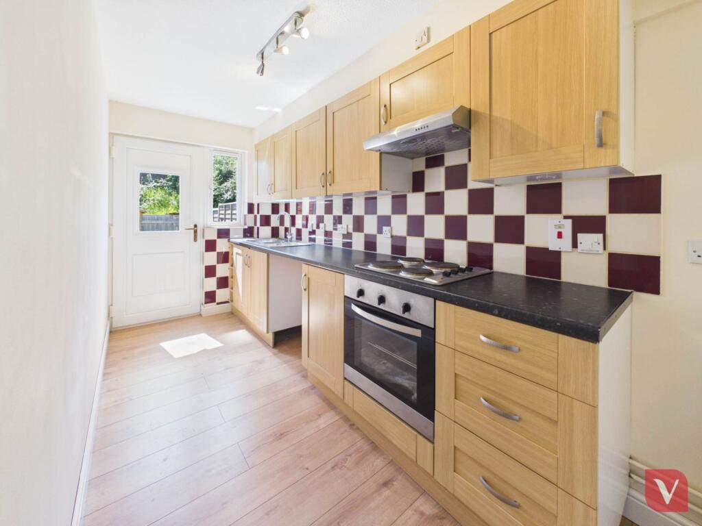 Apartment in Luton - More