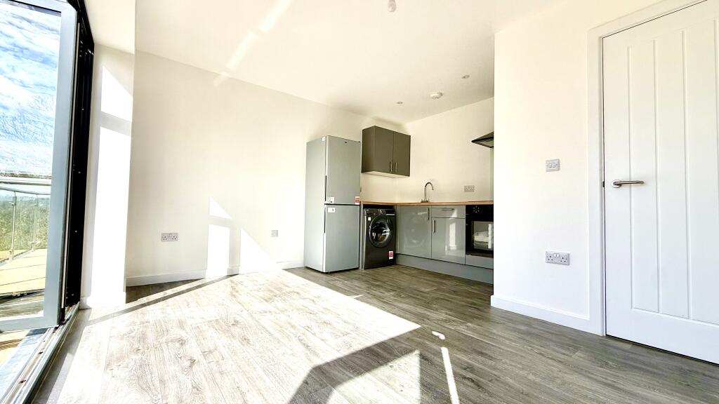 Main image of property: Derbyshire Lane, Scarsdale Heights, Woodseats, S8