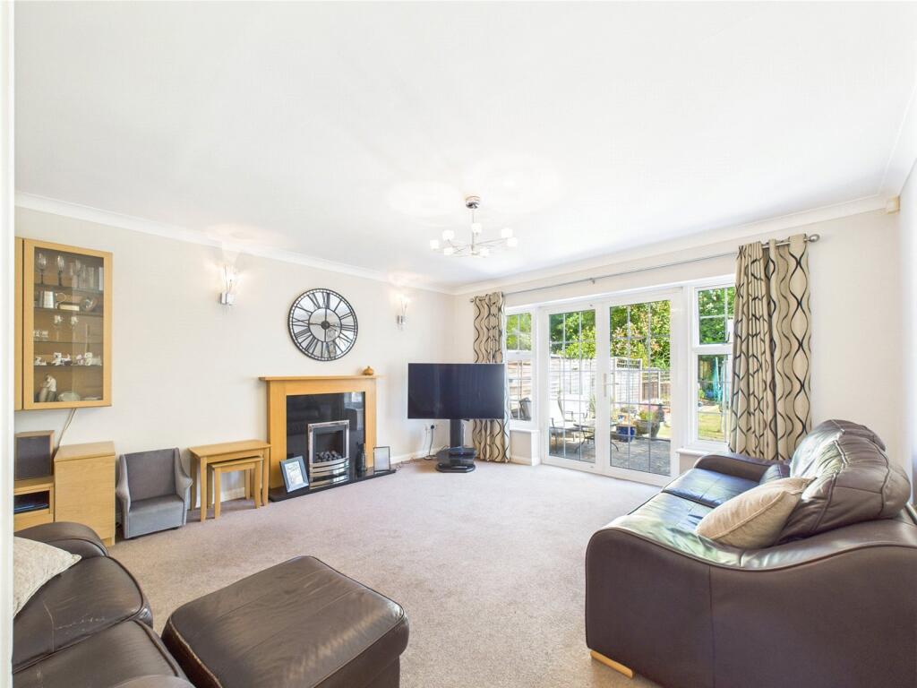 St. Georges Drive, Bransgore, Christchurch, Dorset, BH23 photo 3