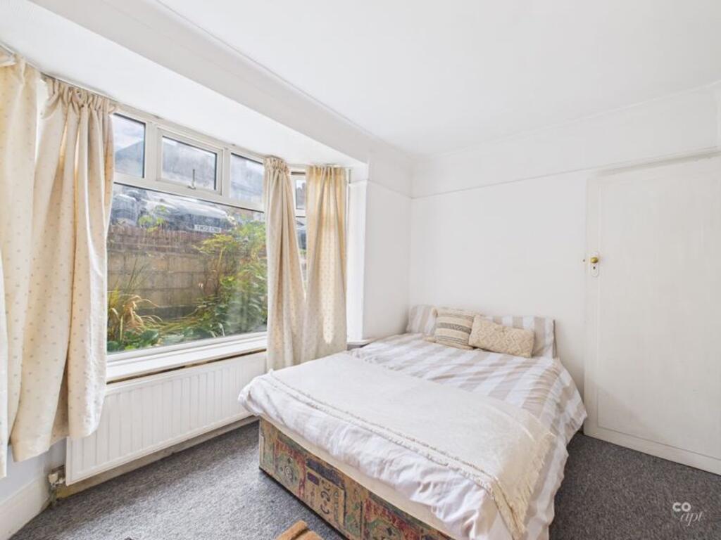 1 bedroom semi-detached house for rent