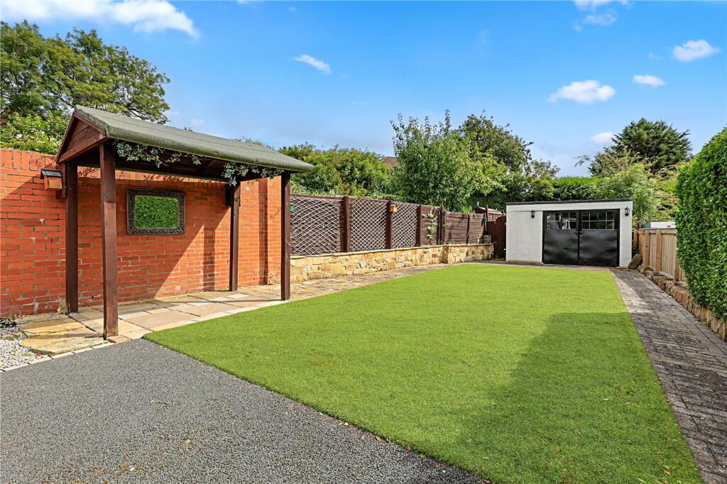 House in Stockton-on-Tees, Nunthorpe - View 2