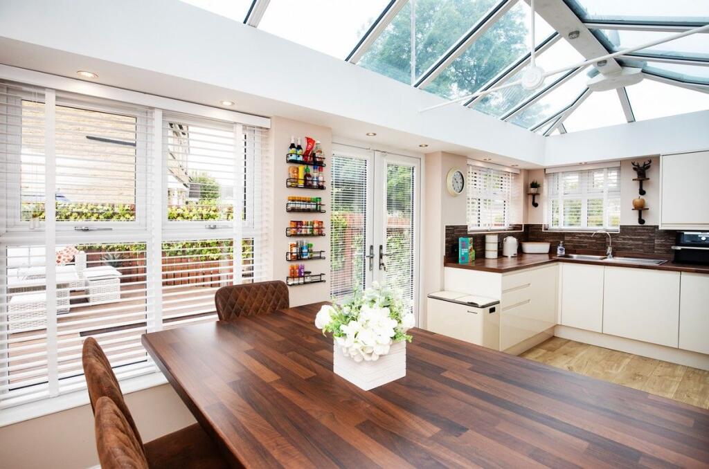 Kingfisher Court, Clayton Heights, BD6 3YS photo 3