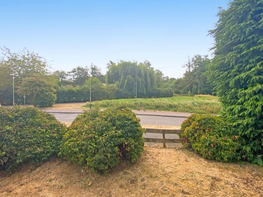 House in Ashford, Willesborough - View 2
