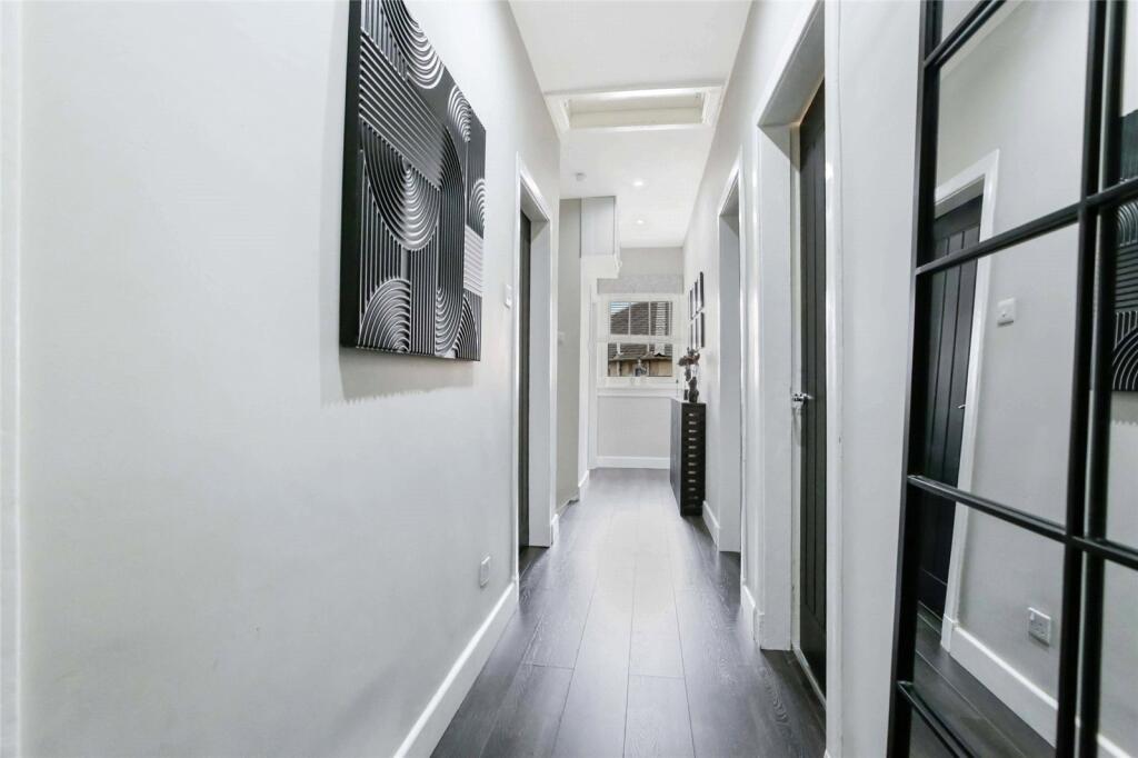 Apartment in Glasgow - View 3