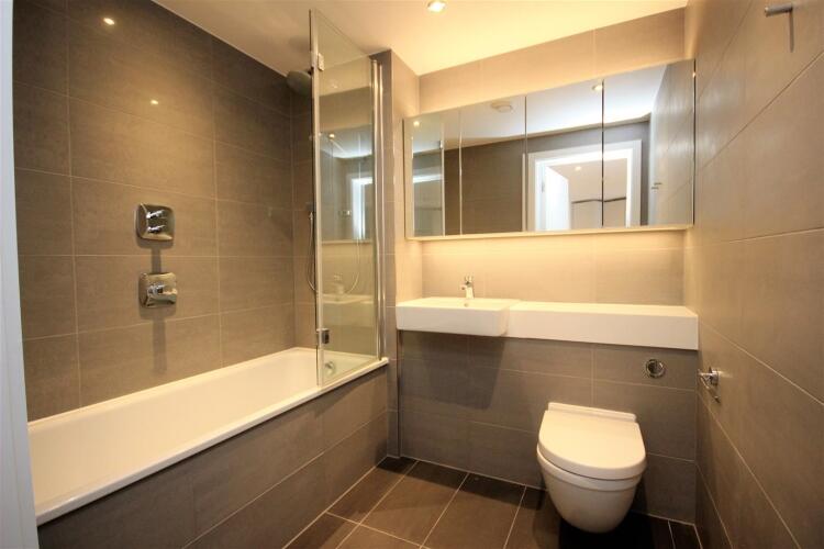 Apartment in Manchester - More