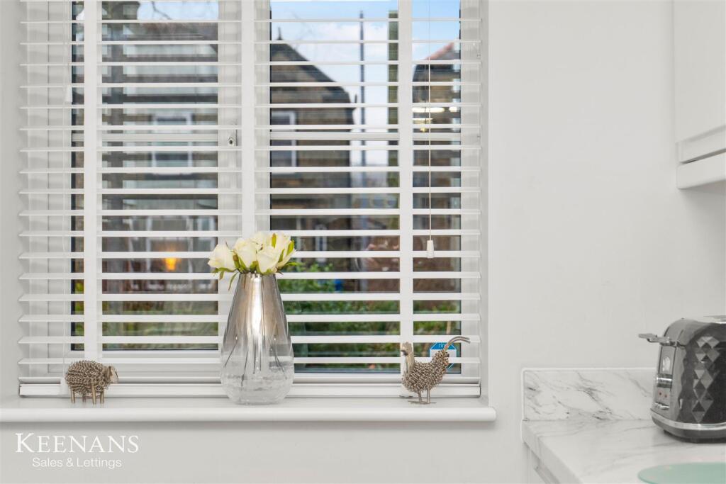 Additional image 22 of Oakenhead green