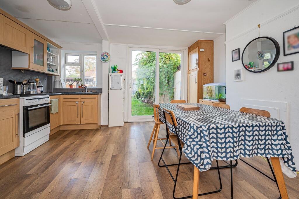 House in Twickenham - View 5