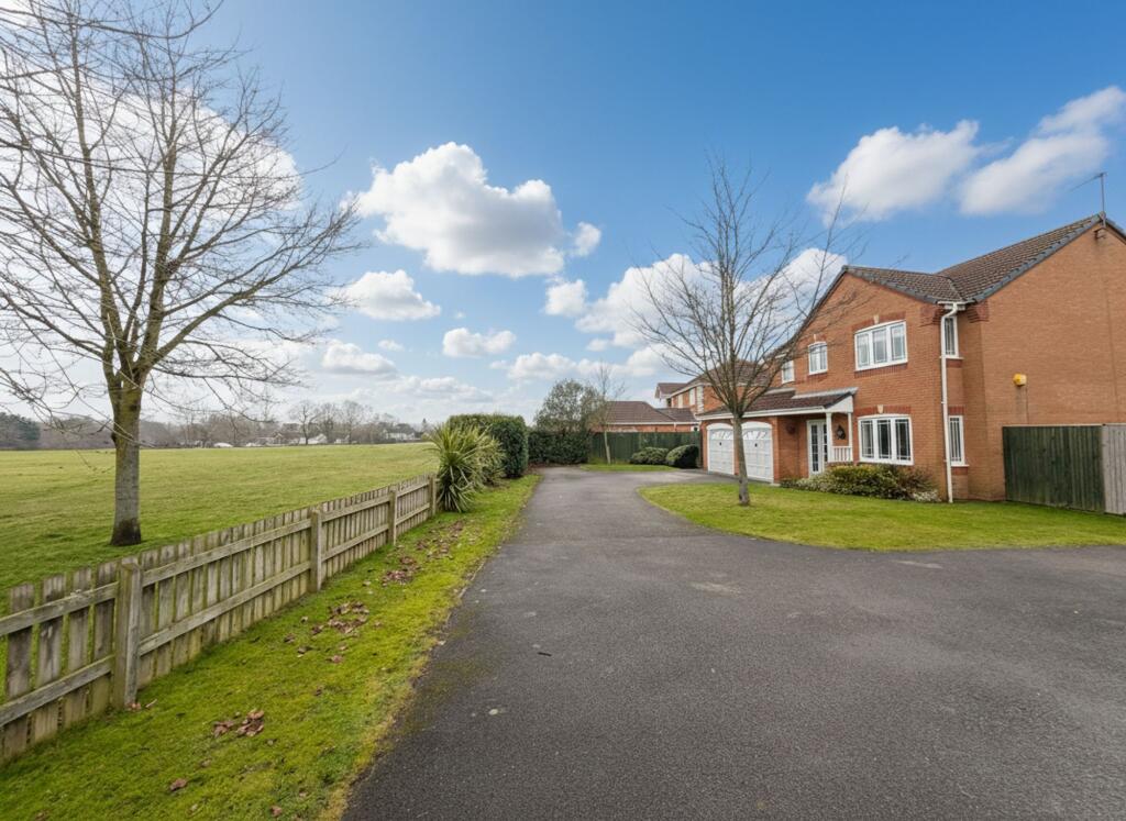House in South Kesteven, Belton and Manthorpe - View 4