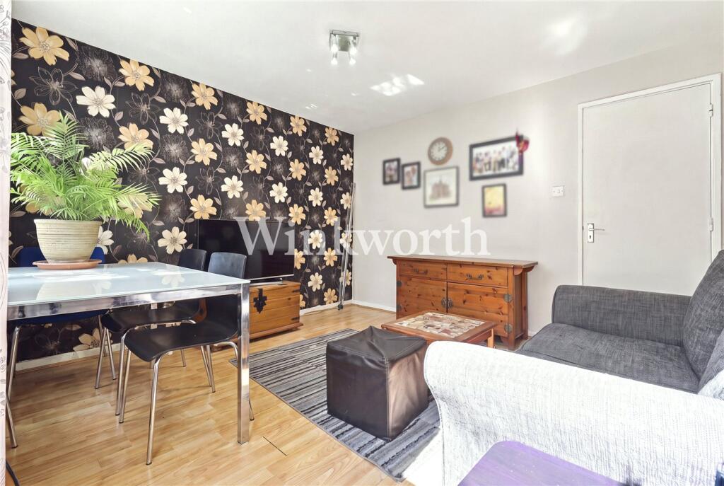 House in London - View 2