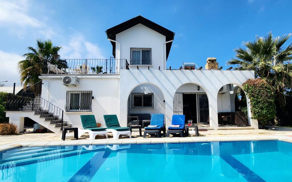 Main image of property: Alsancak