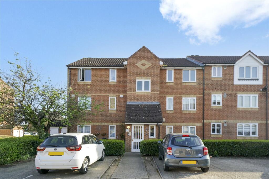 Main image of property: Linwood Crescent, Enfield, Middlesex, EN1