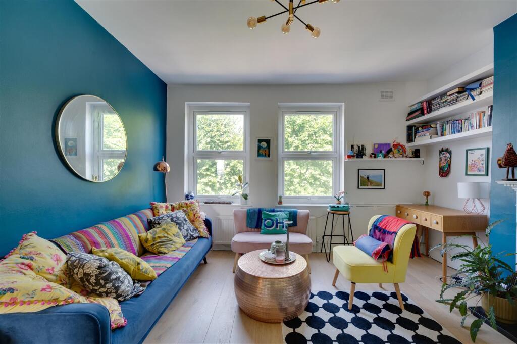 Apartment in London - View 4