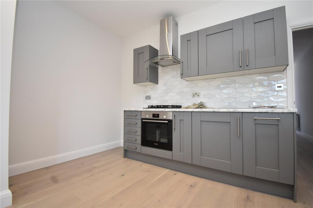 Main image of property: Emerald House, 236A London Road, Newbury, RG14