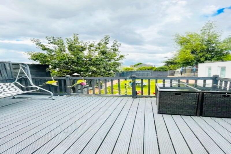 Main image of property: London, EN5