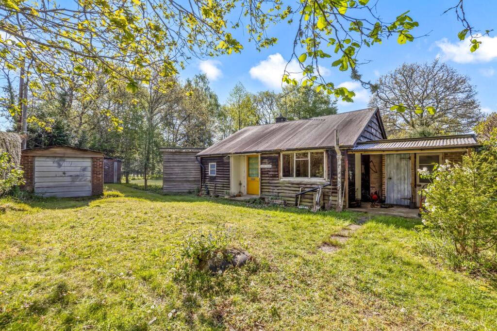 Sandy Lane, Storrington, RH20 photo 3