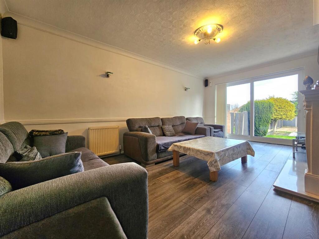 House in Solihull, West Midlands - More