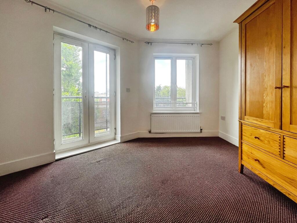 Apartment in Slough, Windsor and Maidenhead - More