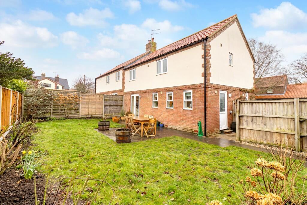 Manor Drive, Litcham photo 2