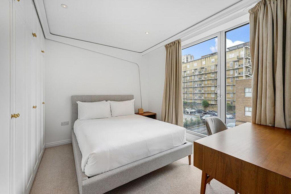 4 bedroom mews property for rent