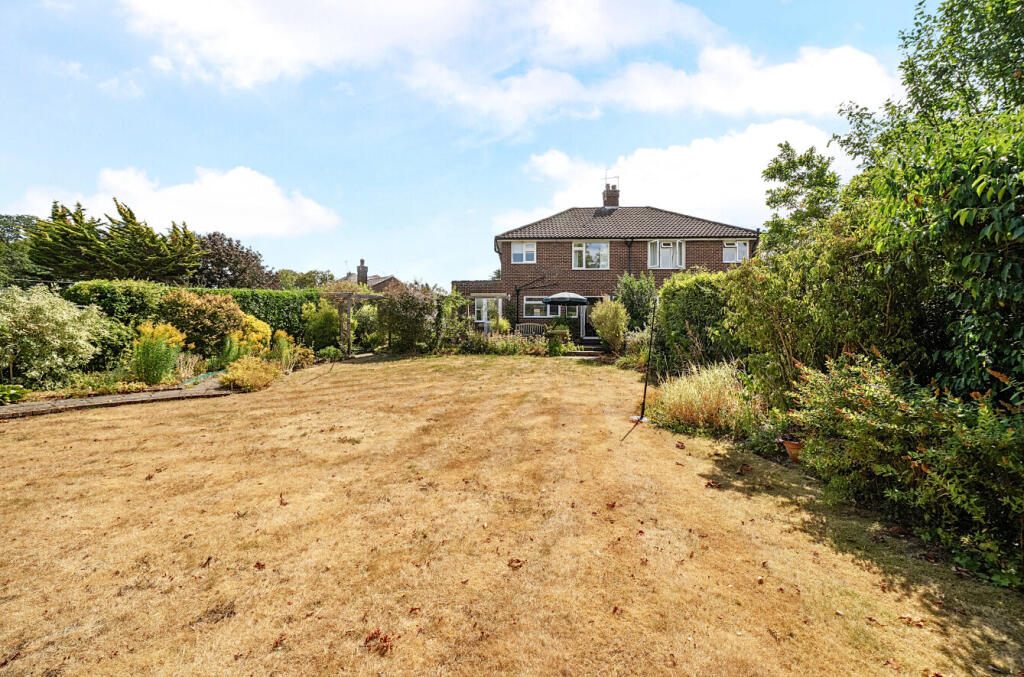House in Guildford, Surrey - View 3