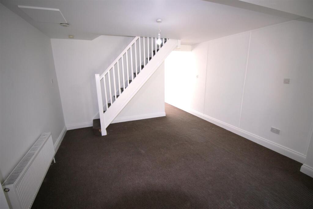House in Portsmouth - More