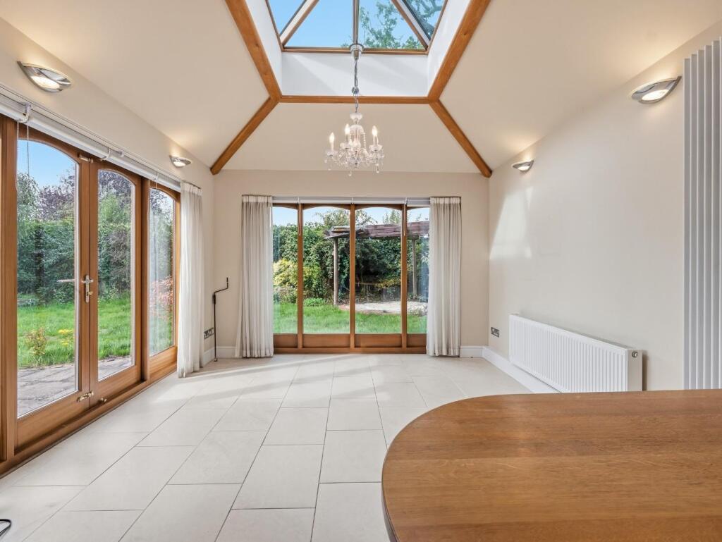 House in Warwick, Royal Leamington Spa - View 4
