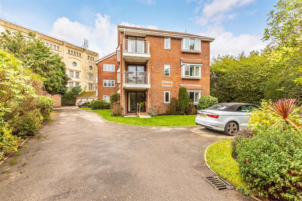 Main image of property: 5 Grosvenor Road, Westbourne, Bournemouth