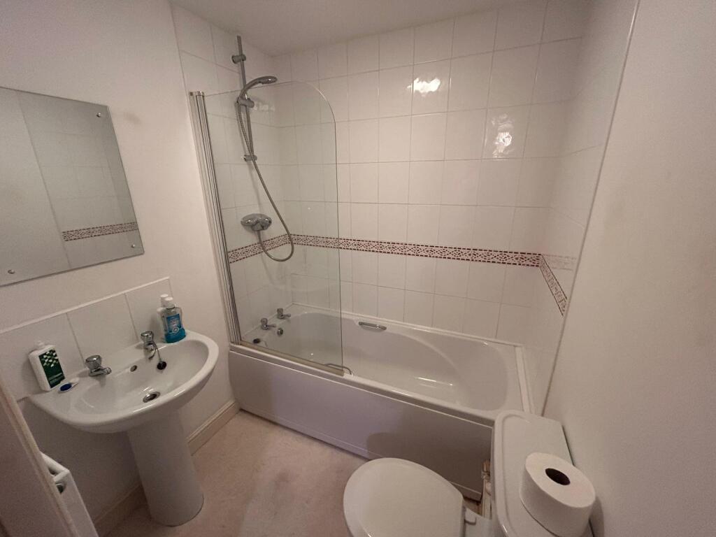 Apartment in Burton-on-Trent, Shobnall - View 4