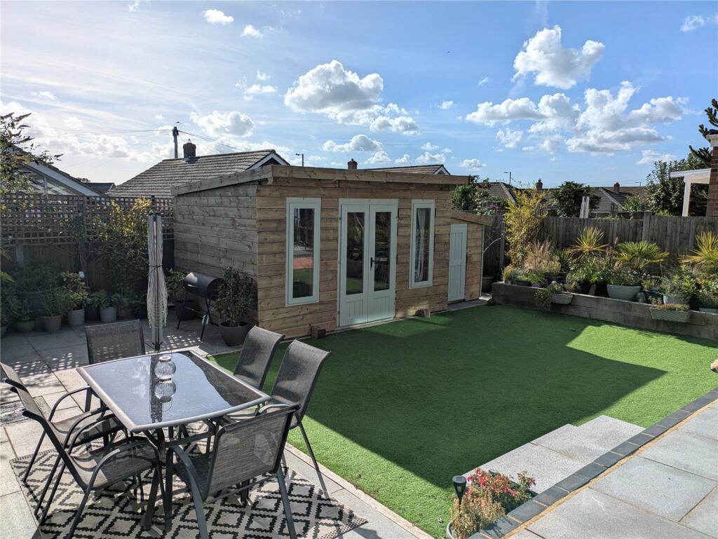 House in Fareham, Hampshire - More